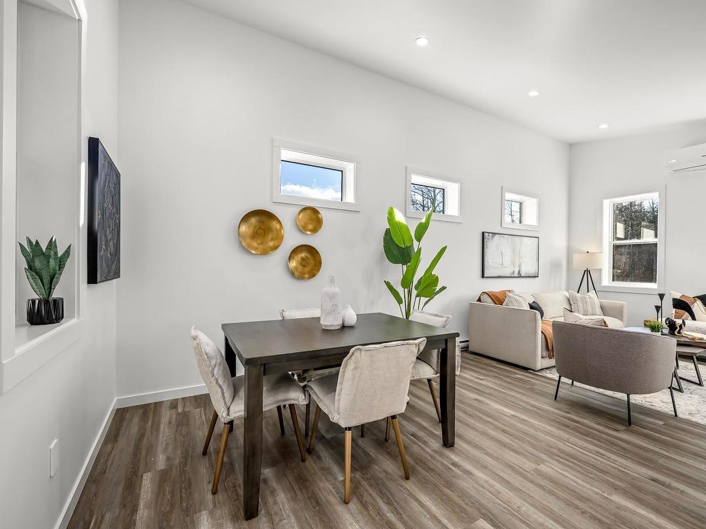 









3025


Royston

Rd, 20,
Cumberland,




BC
V0R 1S0

