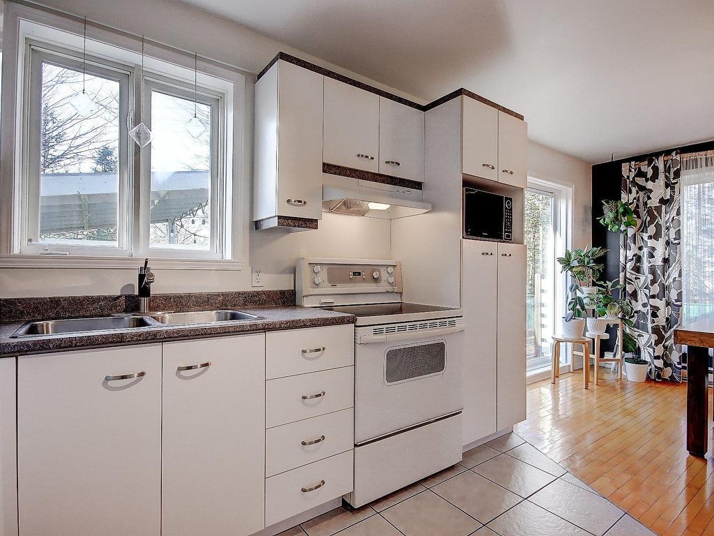 









306


Rue Fontaine

,
Saint-Jean-sur-Richelieu,




QC
J2Y1G7

