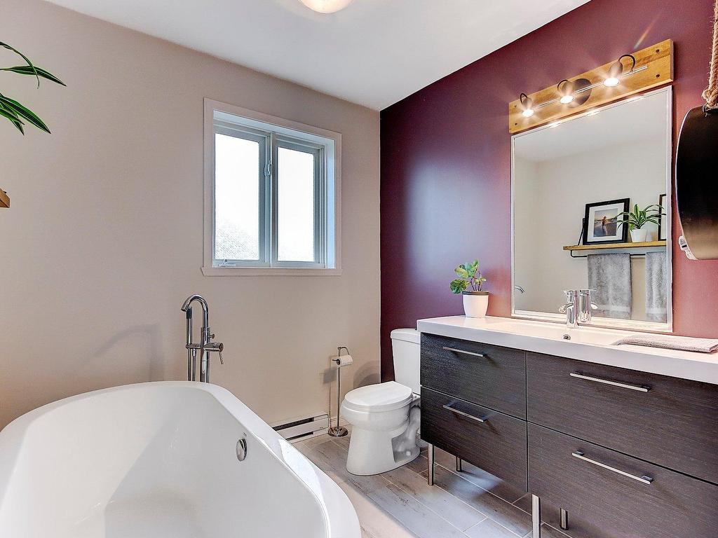 









306


Rue Fontaine

,
Saint-Jean-sur-Richelieu,




QC
J2Y1G7

