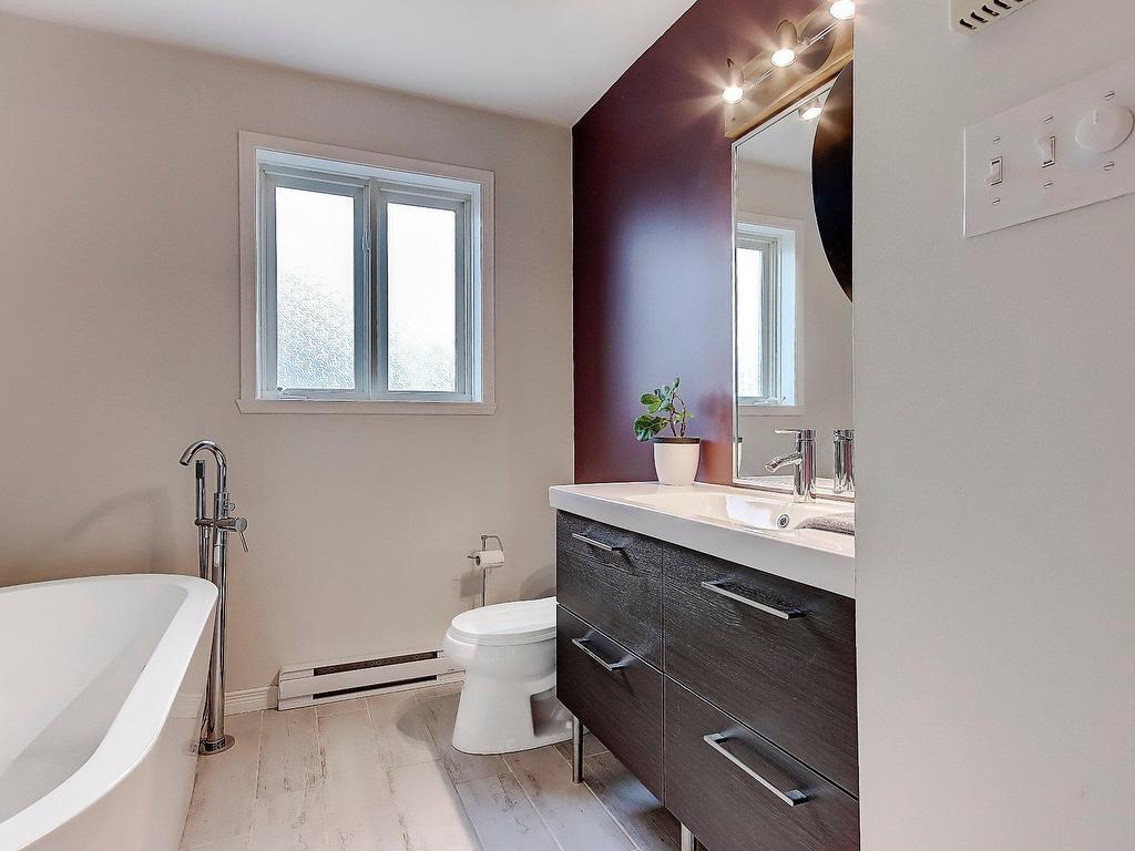 









306


Rue Fontaine

,
Saint-Jean-sur-Richelieu,




QC
J2Y1G7

