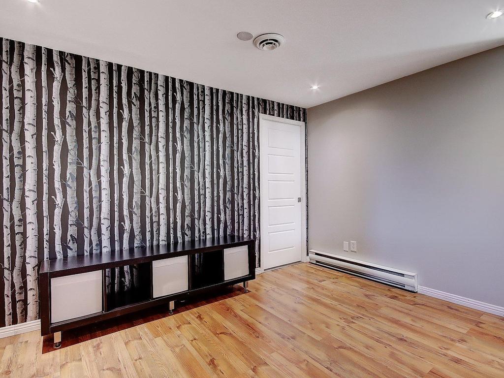 









306


Rue Fontaine

,
Saint-Jean-sur-Richelieu,




QC
J2Y1G7

