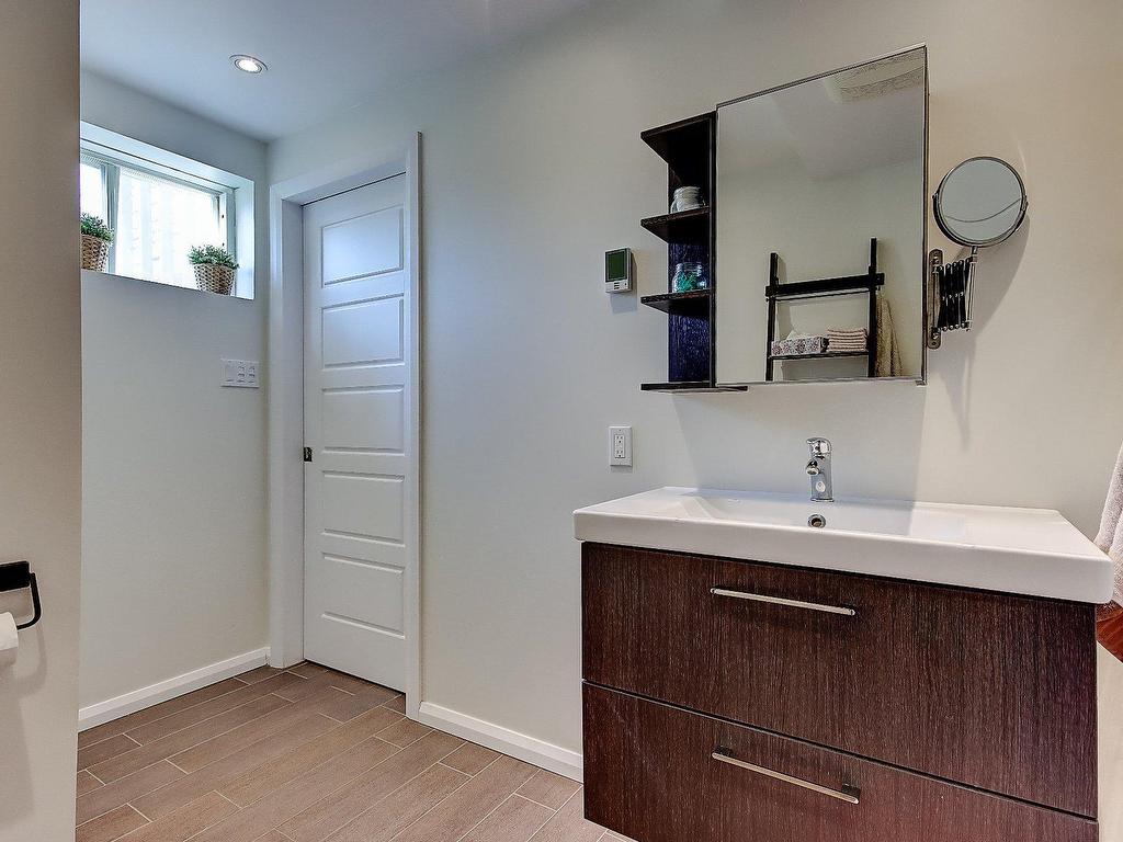 









306


Rue Fontaine

,
Saint-Jean-sur-Richelieu,




QC
J2Y1G7

