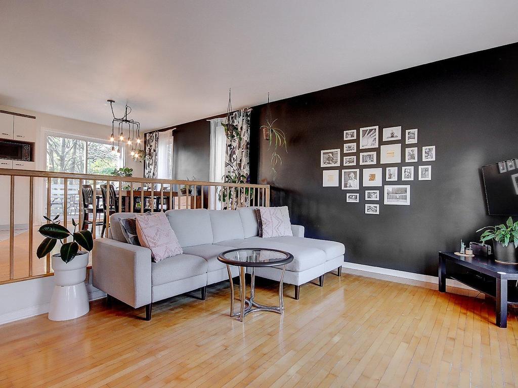 









306


Rue Fontaine

,
Saint-Jean-sur-Richelieu,




QC
J2Y1G7

