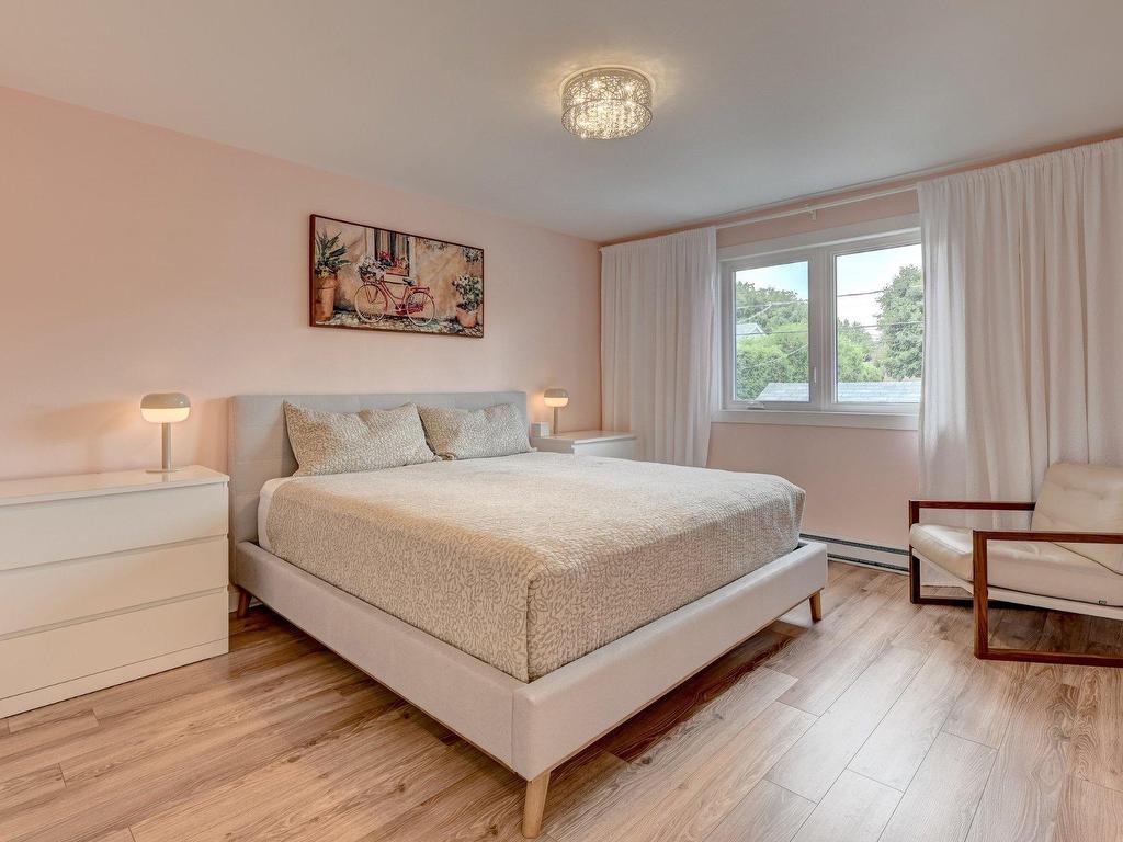 









26


Rue de la Reine-des-Prés

,
Notre-Dame-de-l'Île-Perrot,




QC
J7V8N9

