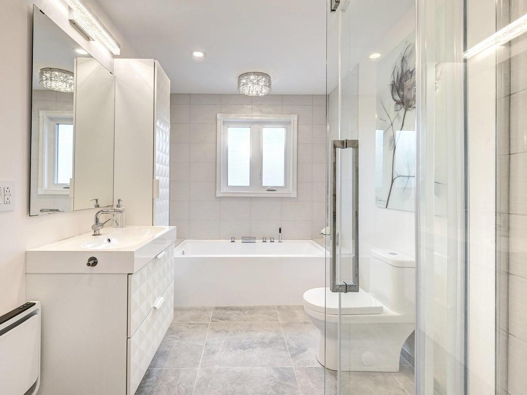 









26


Rue de la Reine-des-Prés

,
Notre-Dame-de-l'Île-Perrot,




QC
J7V8N9

