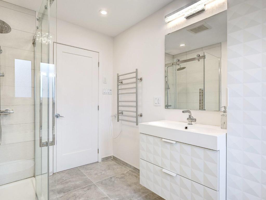









26


Rue de la Reine-des-Prés

,
Notre-Dame-de-l'Île-Perrot,




QC
J7V8N9

