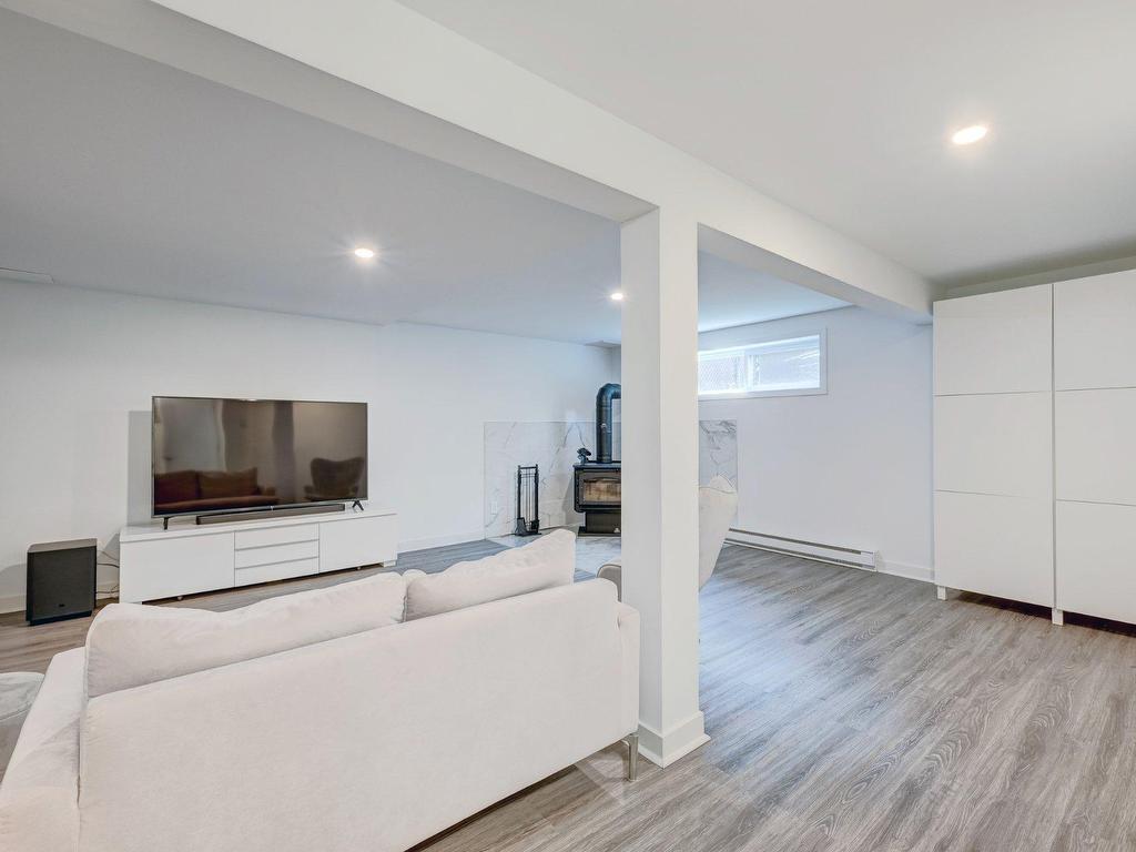 









26


Rue de la Reine-des-Prés

,
Notre-Dame-de-l'Île-Perrot,




QC
J7V8N9

