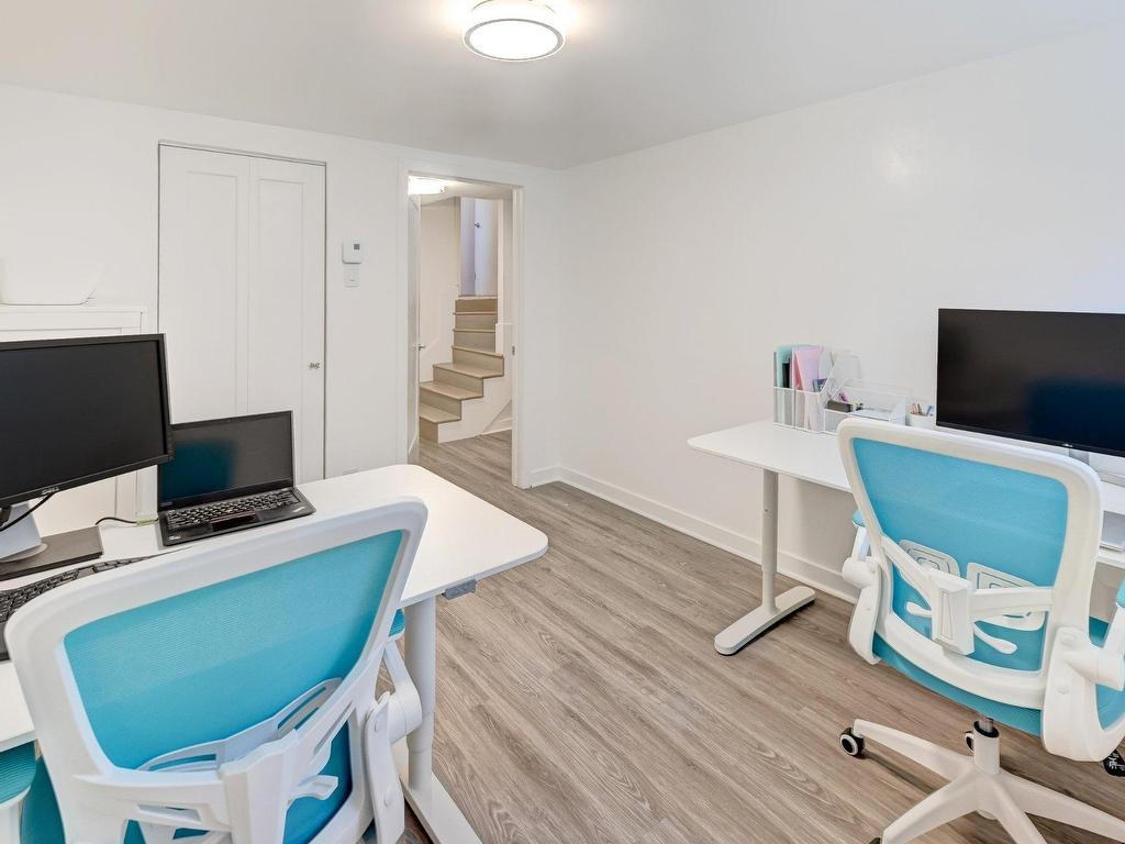 









26


Rue de la Reine-des-Prés

,
Notre-Dame-de-l'Île-Perrot,




QC
J7V8N9

