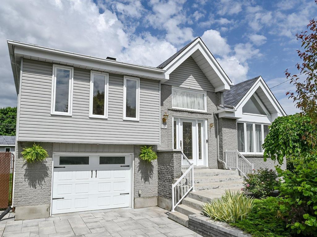 









26


Rue de la Reine-des-Prés

,
Notre-Dame-de-l'Île-Perrot,




QC
J7V8N9

