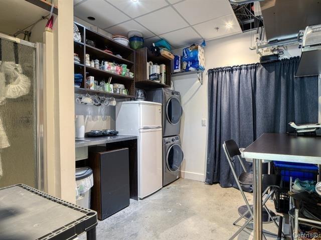 









2355


Rue des Carrières

,
Montréal (Rosemont/La Petite-Patrie),




QC
H2G1X6

