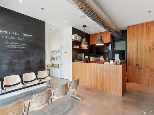 









2355


Rue des Carrières

,
Montréal (Rosemont/La Petite-Patrie),




QC
H2G1X6


