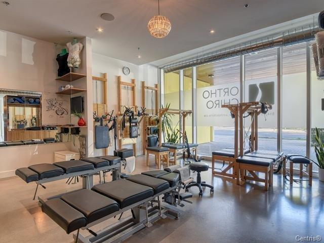 









2355


Rue des Carrières

,
Montréal (Rosemont/La Petite-Patrie),




QC
H2G1X6

