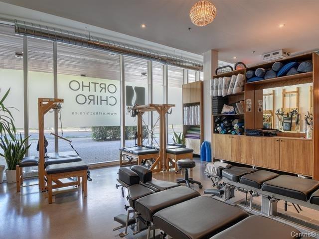 









2355


Rue des Carrières

,
Montréal (Rosemont/La Petite-Patrie),




QC
H2G1X6

