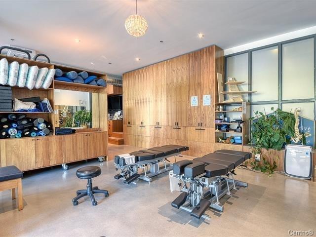 









2355


Rue des Carrières

,
Montréal (Rosemont/La Petite-Patrie),




QC
H2G1X6

