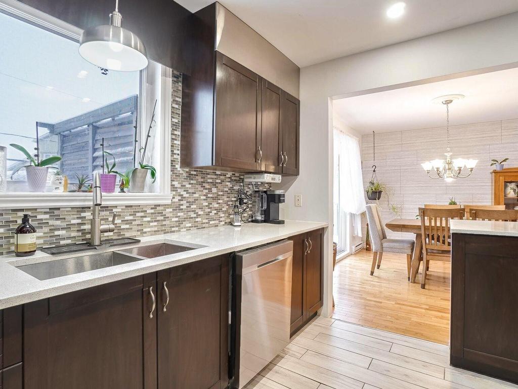 









4515


Av. Louis-Payette

,
Laval (Chomedey),




QC
H7T2P8

