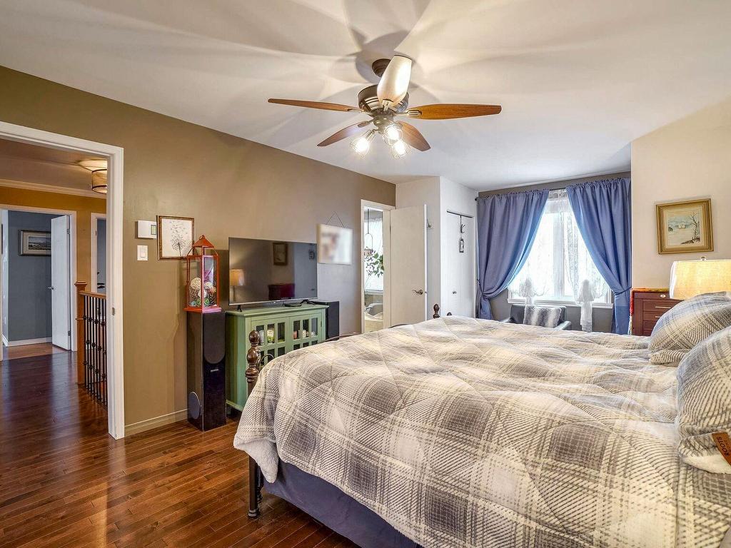 









4515


Av. Louis-Payette

,
Laval (Chomedey),




QC
H7T2P8

