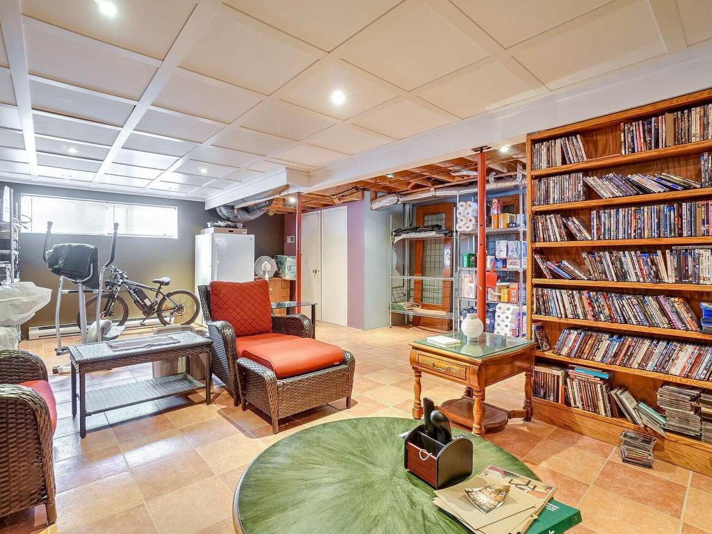 









4515


Av. Louis-Payette

,
Laval (Chomedey),




QC
H7T2P8

