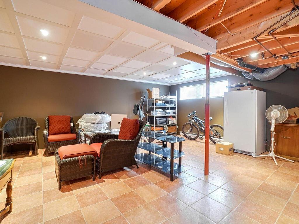 









4515


Av. Louis-Payette

,
Laval (Chomedey),




QC
H7T2P8

