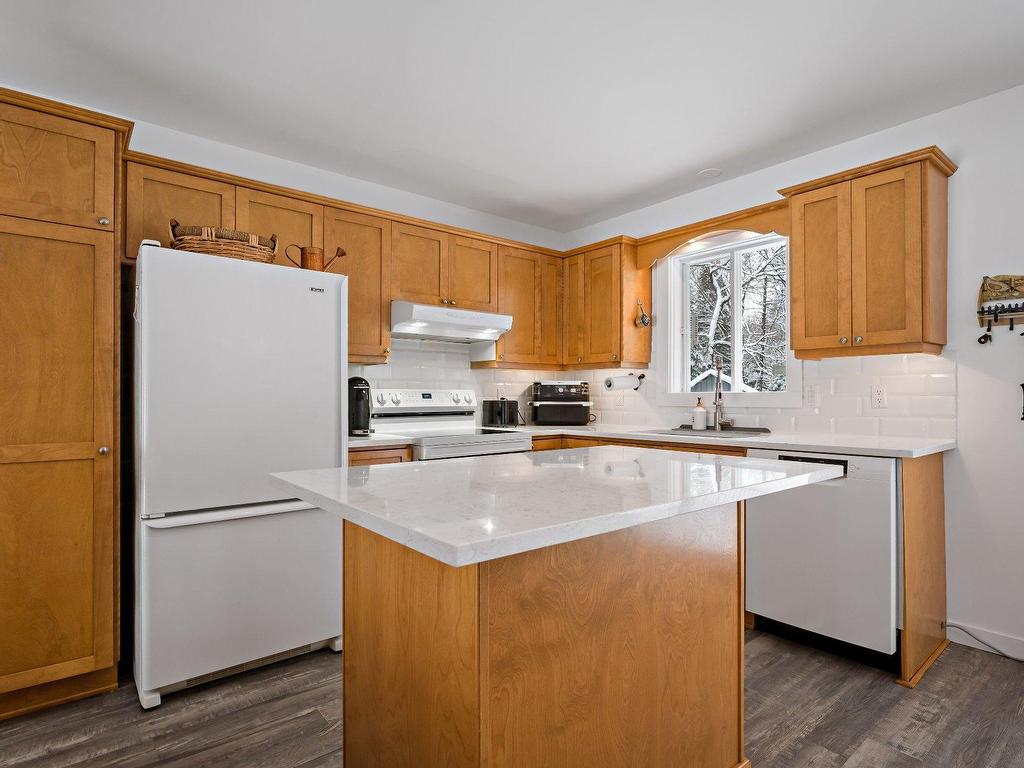 









1268


Ch. du Lac-Chaud

,
La Macaza,




QC
J0T1R0

