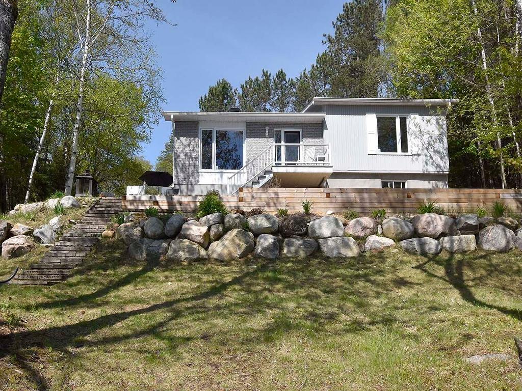 









1268


Ch. du Lac-Chaud

,
La Macaza,




QC
J0T1R0

