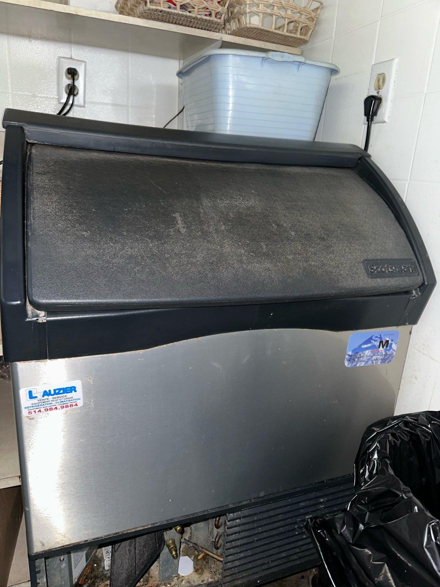 









211


Boul. Lacombe

,
Repentigny (Le Gardeur),




QC
J5Z3C4

