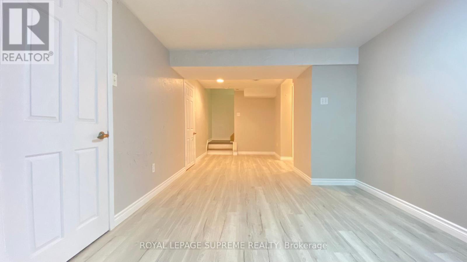 












BSMT - 22 AMBLECOTE PL

,
Hamilton,




Ontario
L8W3E9

