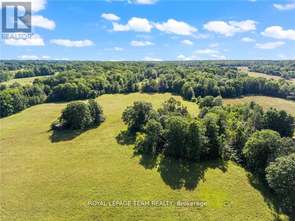 












002 RIVER ROAD

,
Horton,







Ontario
K7V3Z8

