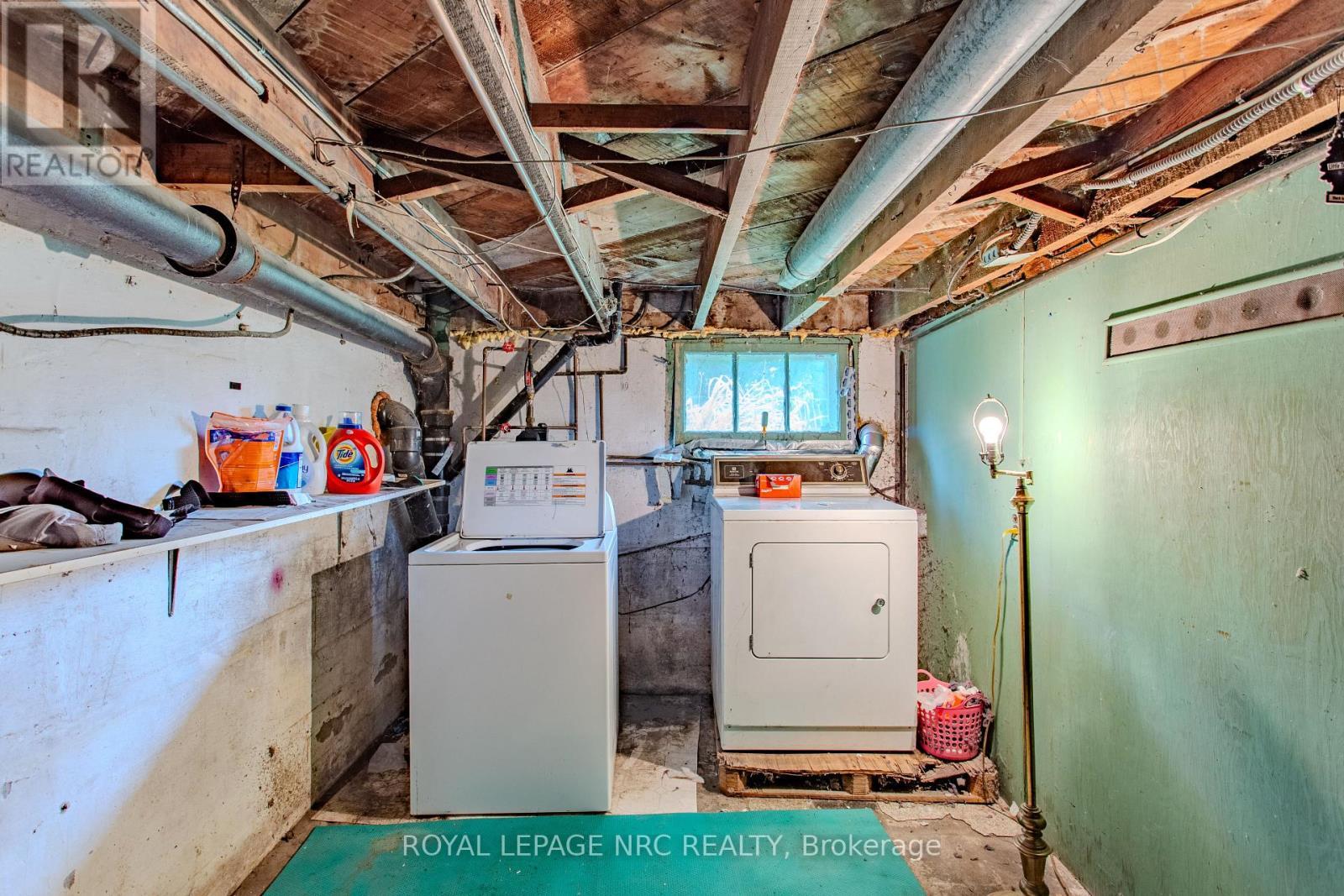 












3796 DOMINION ROAD

,
Fort Erie (335 - Ridgeway),




Ontario
L0S1N0

