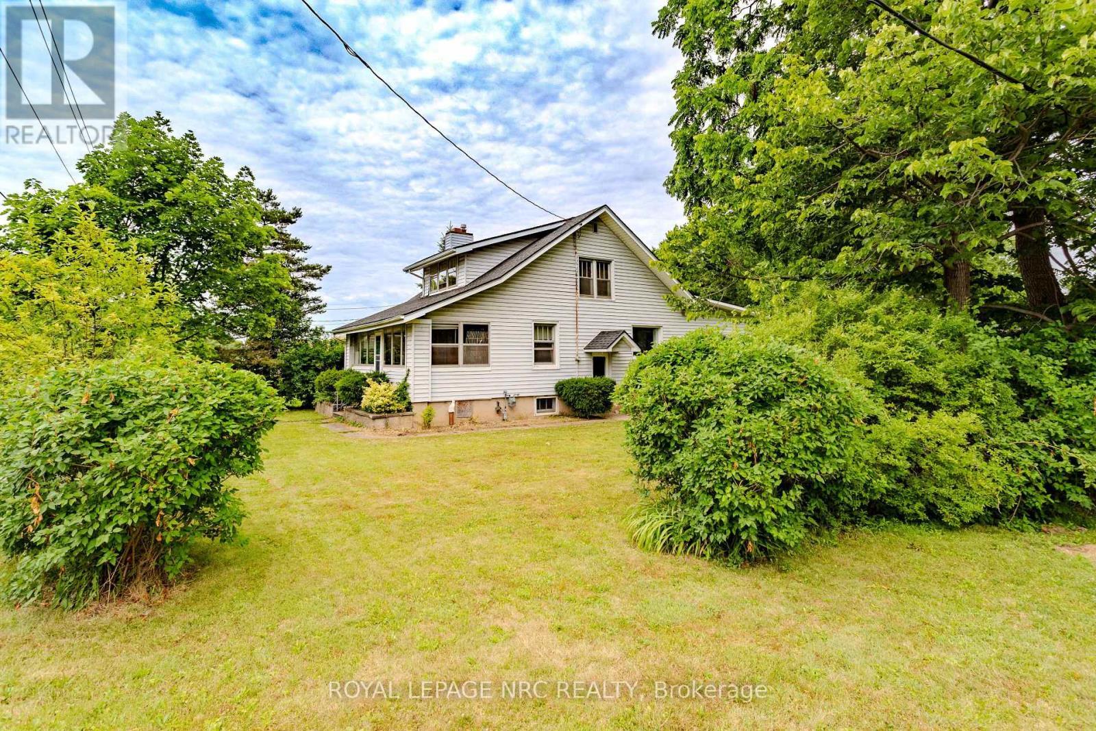 












3796 DOMINION ROAD

,
Fort Erie (335 - Ridgeway),




Ontario
L0S1N0

