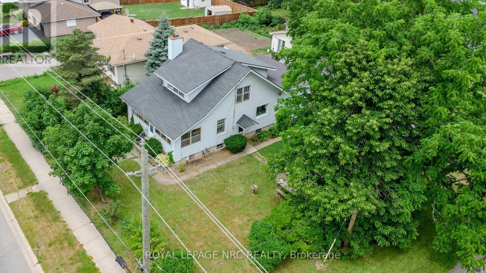 












3796 DOMINION ROAD

,
Fort Erie (335 - Ridgeway),




Ontario
L0S1N0

