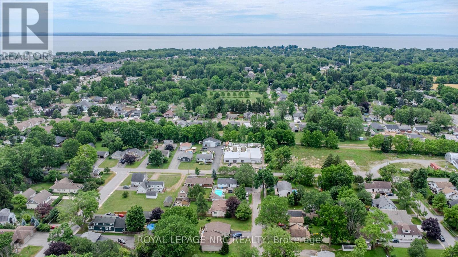 












3796 DOMINION ROAD

,
Fort Erie (335 - Ridgeway),




Ontario
L0S1N0

