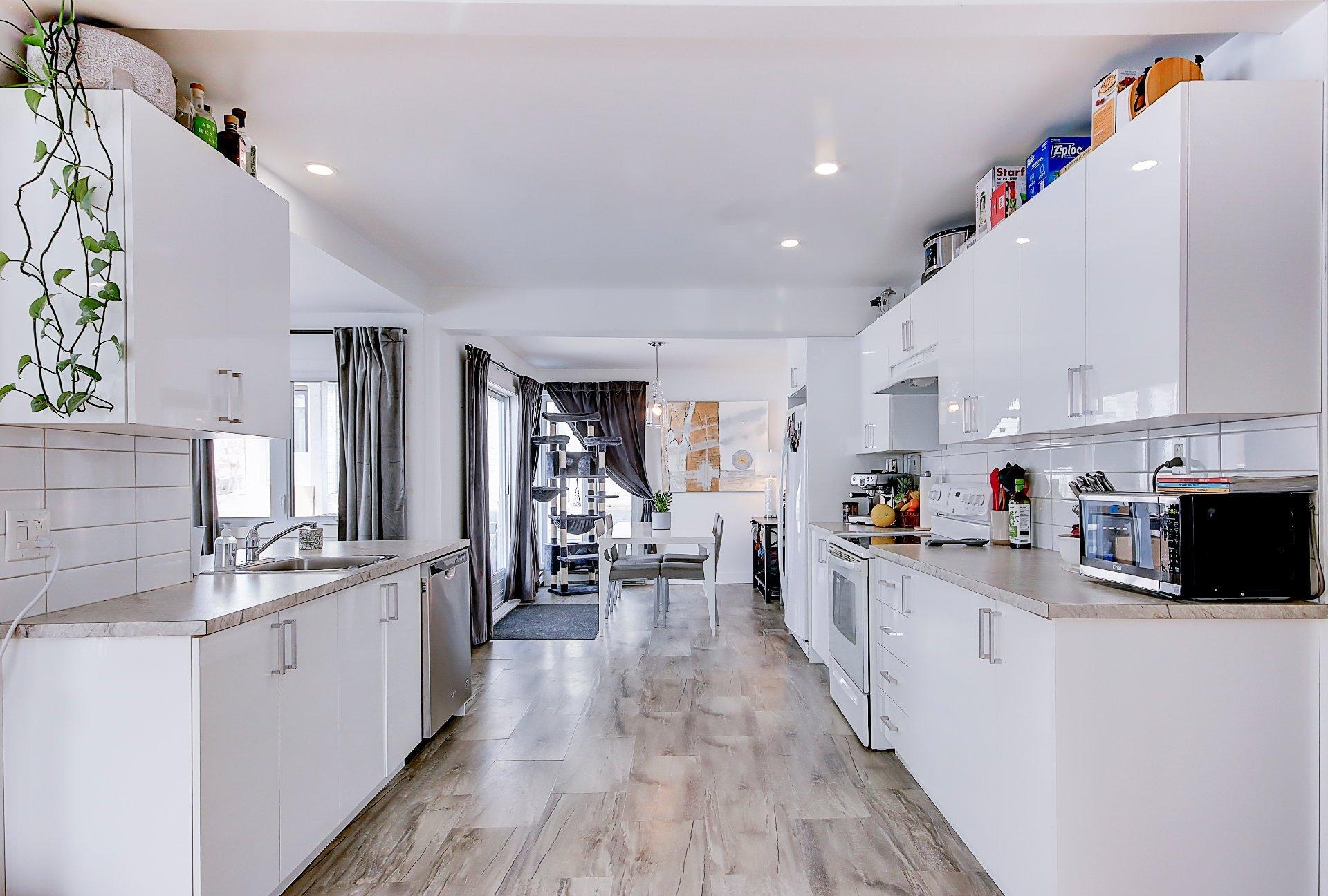 









1799


Rue Jasmin

,
Saint-Jean-sur-Richelieu,




QC
J2W1Z7


