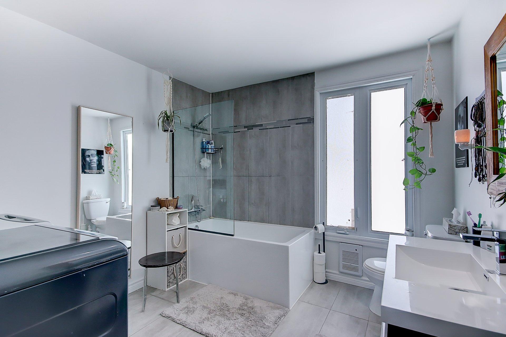 









1799


Rue Jasmin

,
Saint-Jean-sur-Richelieu,




QC
J2W1Z7

