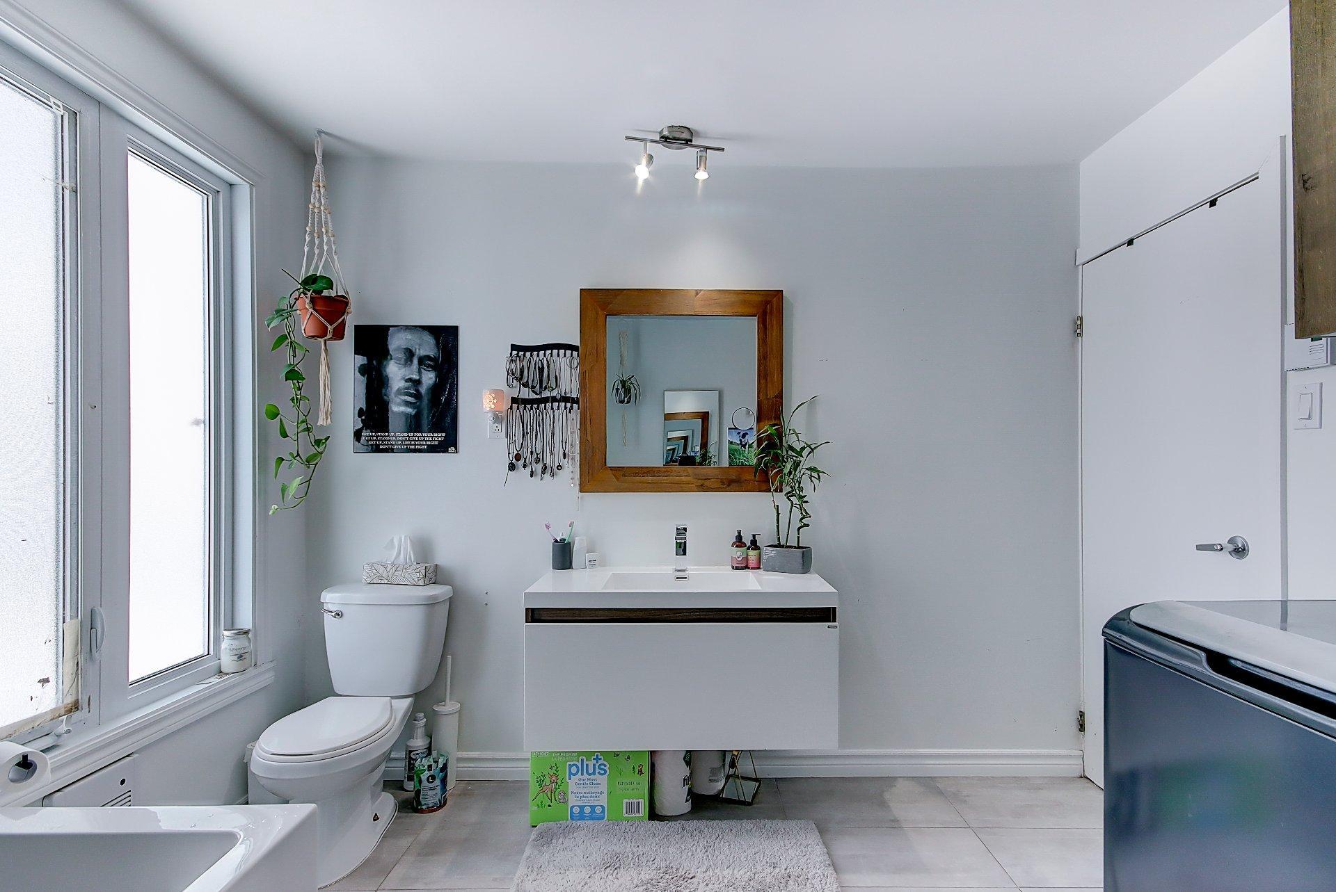 









1799


Rue Jasmin

,
Saint-Jean-sur-Richelieu,




QC
J2W1Z7

