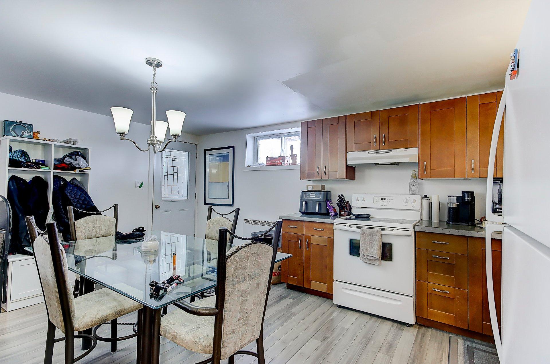 









1799


Rue Jasmin

,
Saint-Jean-sur-Richelieu,




QC
J2W1Z7

