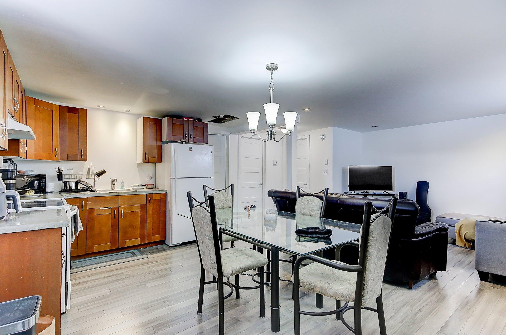 









1799


Rue Jasmin

,
Saint-Jean-sur-Richelieu,




QC
J2W1Z7

