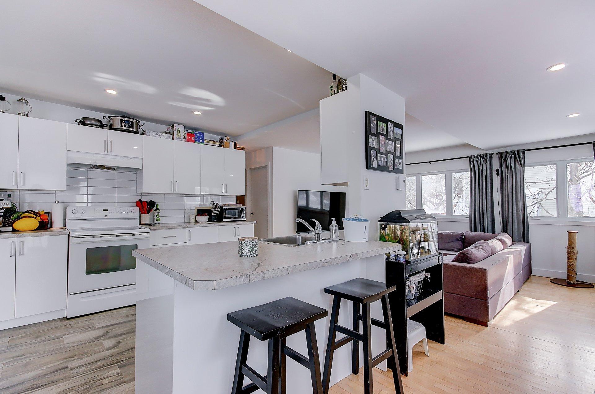









1799


Rue Jasmin

,
Saint-Jean-sur-Richelieu,




QC
J2W1Z7

