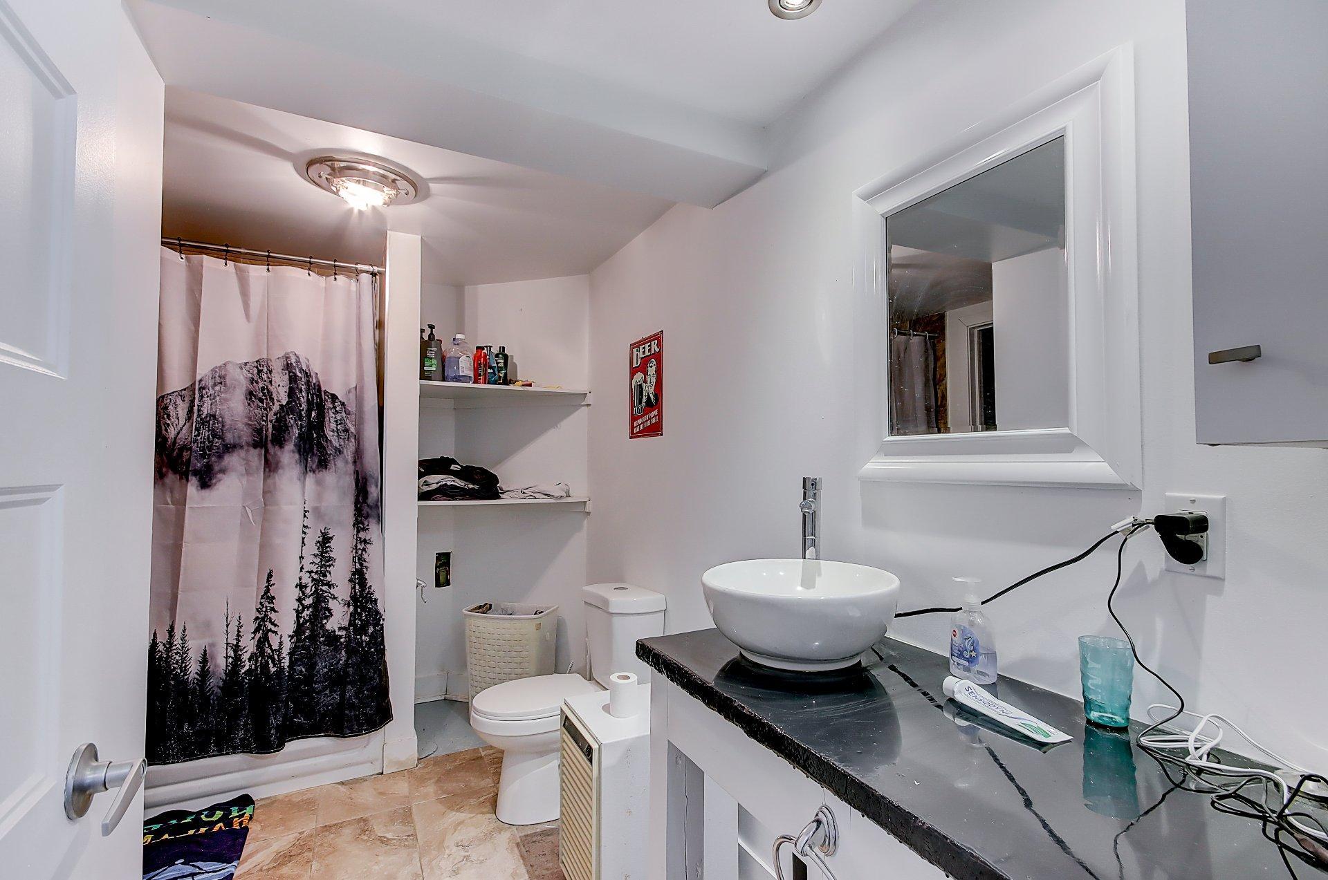 









1799


Rue Jasmin

,
Saint-Jean-sur-Richelieu,




QC
J2W1Z7

