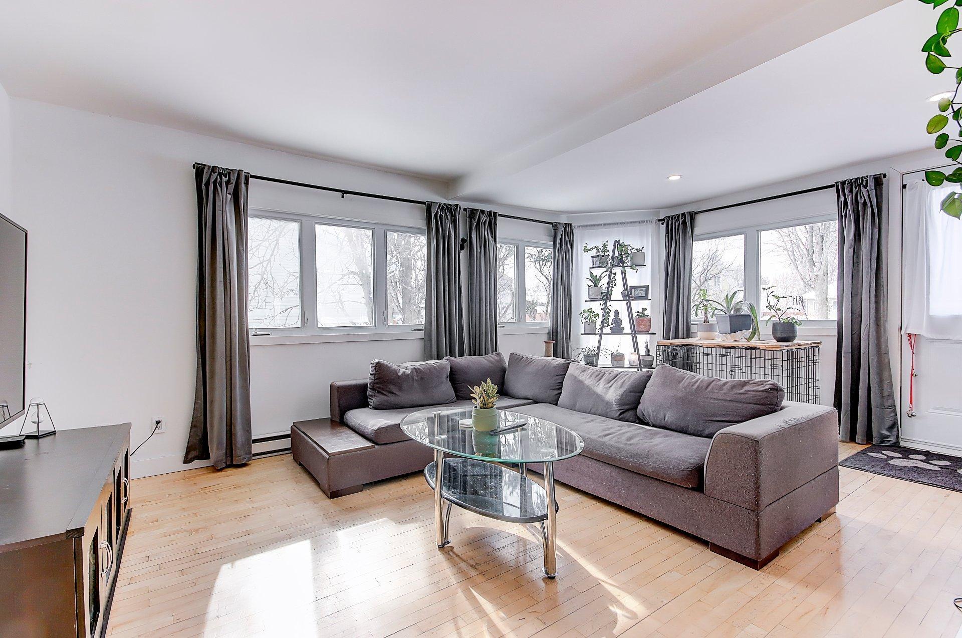 









1799


Rue Jasmin

,
Saint-Jean-sur-Richelieu,




QC
J2W1Z7

