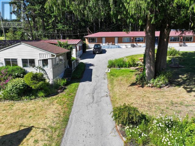 












7274 HIGHWAY 101

,
Powell River,




British Columbia
