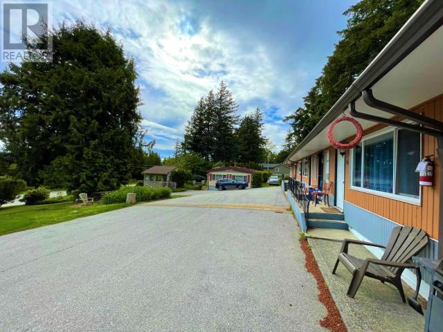 












7274 HIGHWAY 101

,
Powell River,




British Columbia
