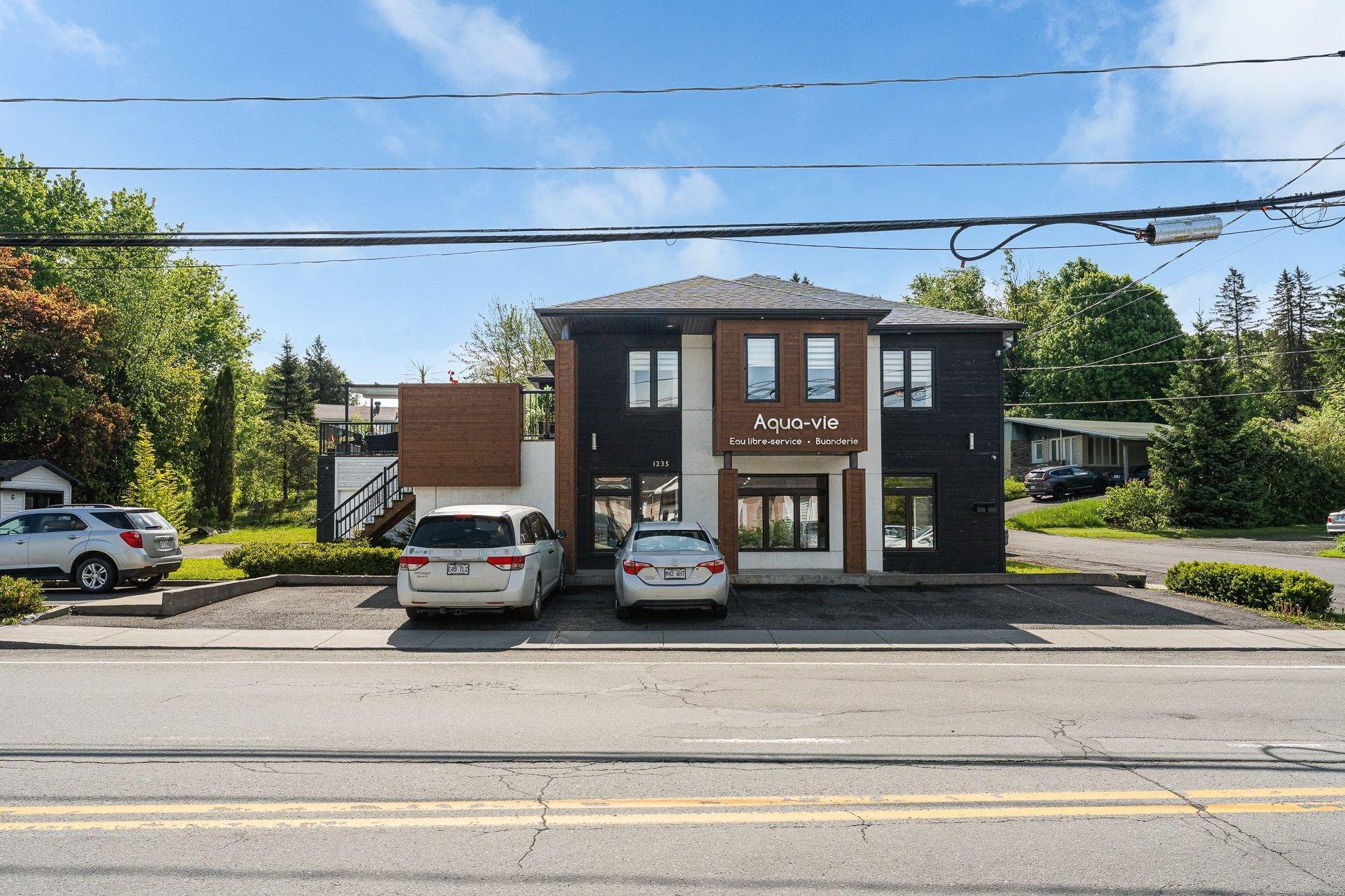 









1233

 - 1235


Rue du Sud

,
Cowansville,




QC
J2K2Y9

