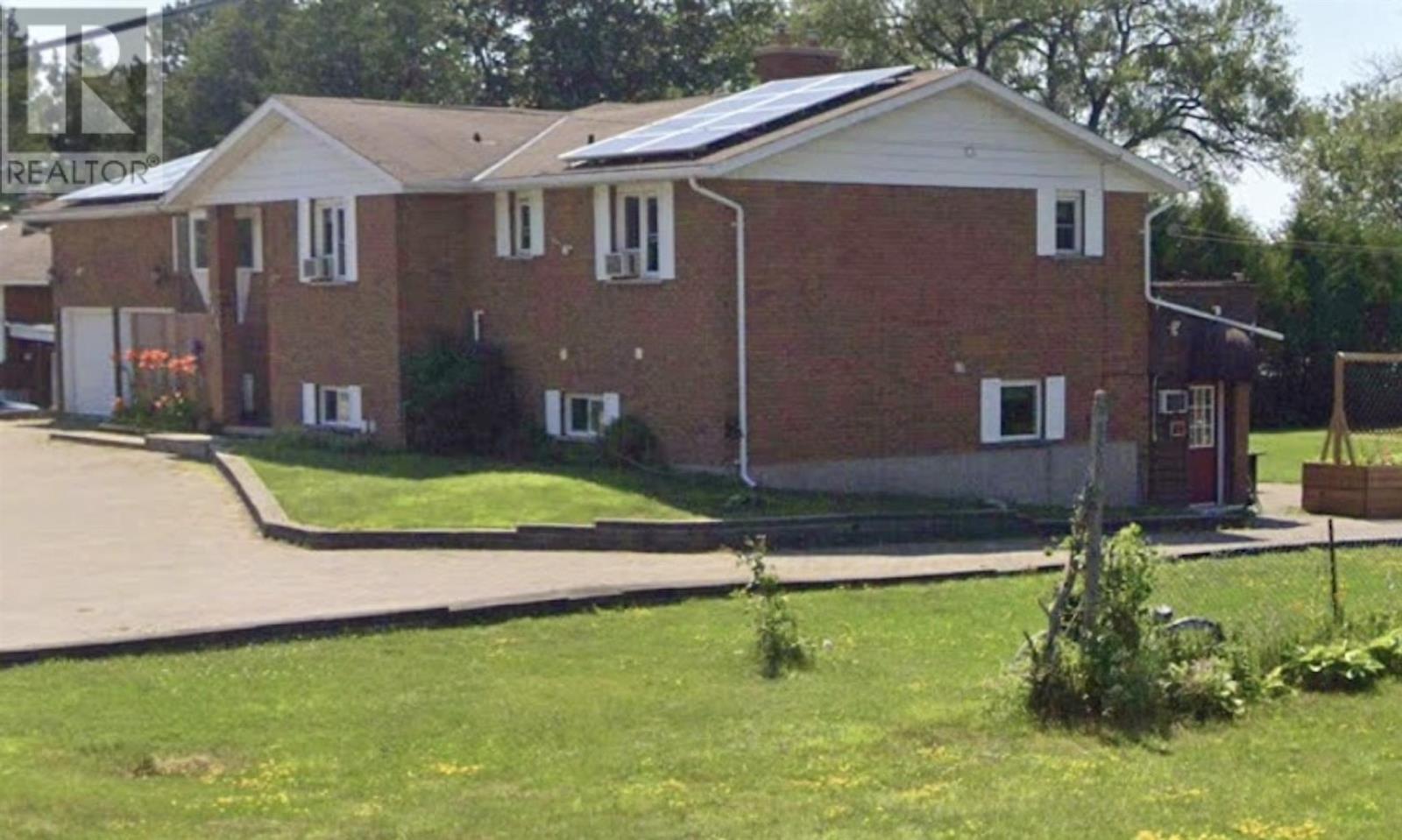 












241 Woodward AVE

,
Blind River,




Ontario
P0R1B0

