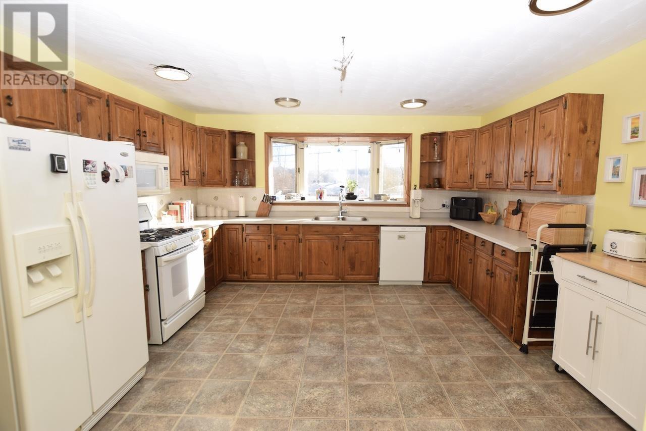 












241 Woodward AVE

,
Blind River,




Ontario
P0R1B0

