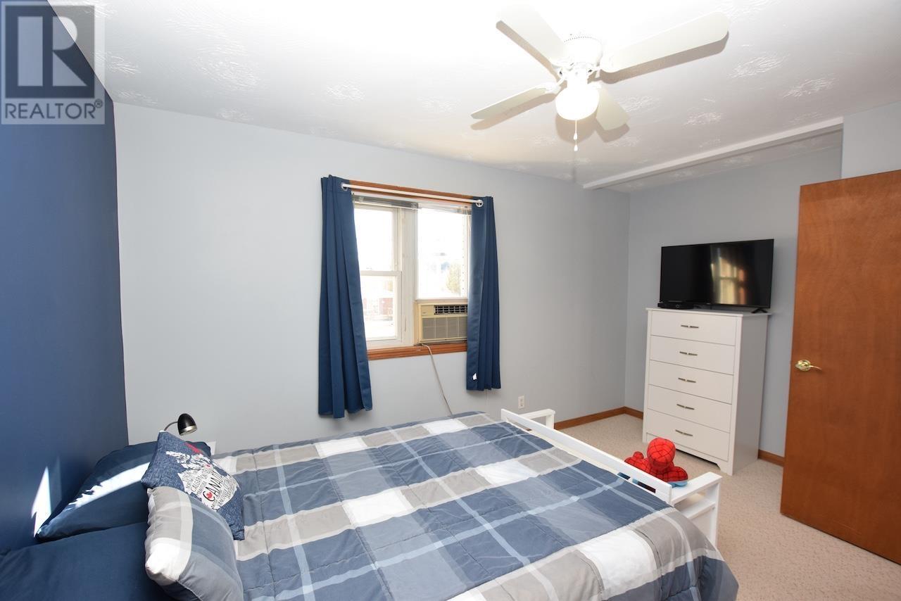 












241 Woodward AVE

,
Blind River,




Ontario
P0R1B0

