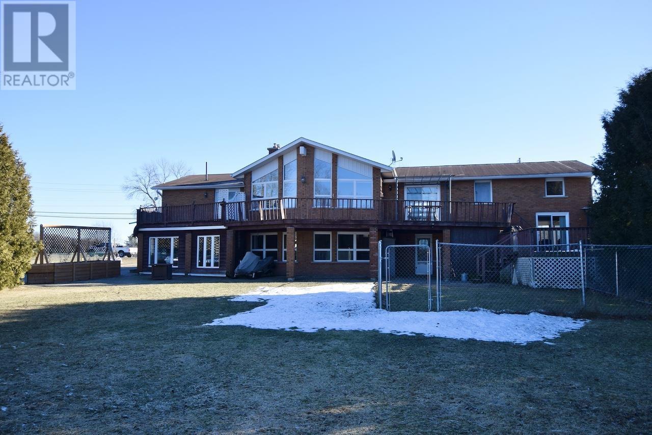 












241 Woodward AVE

,
Blind River,




Ontario
P0R1B0


