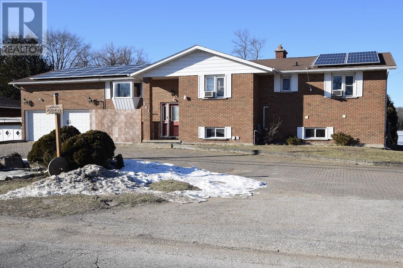 












241 Woodward AVE

,
Blind River,




Ontario
P0R1B0

