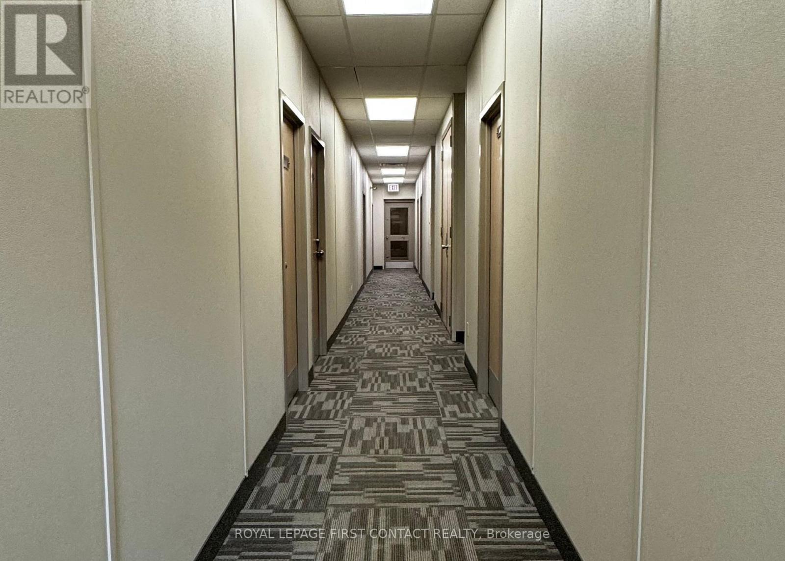 












204 - 11 FERRIS LANE

,
Barrie,




Ontario
L4M5N6

