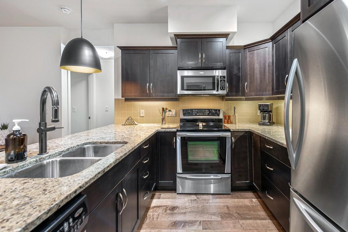 









3735


Casorso

Road, 301,
Kelowna,




BC
V1W 5G1

