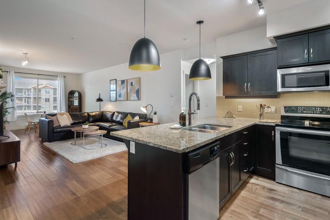 









3735


Casorso

Road, 301,
Kelowna,




BC
V1W 5G1

